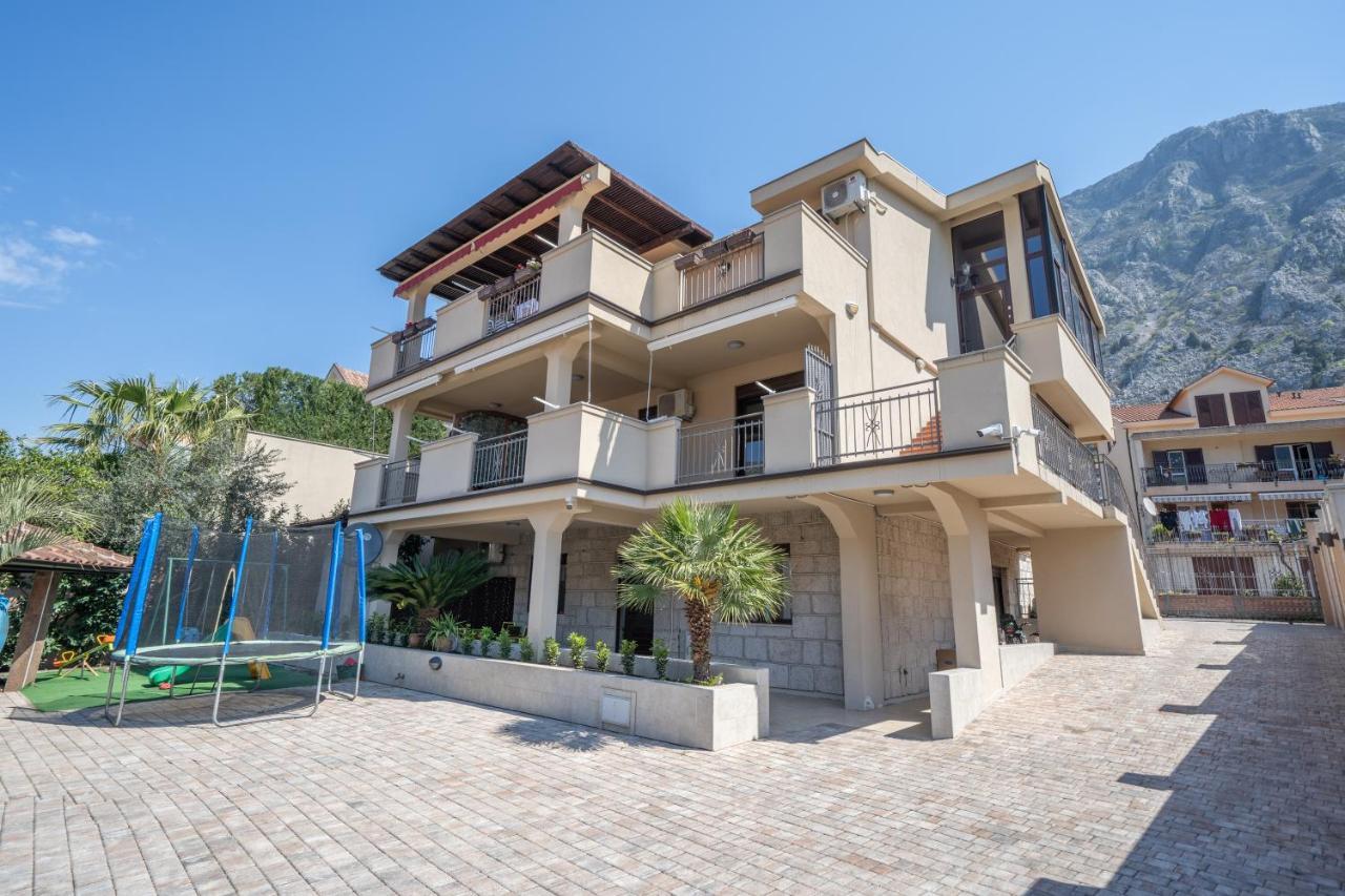 Apartments Milunovic Kotor Exterior photo