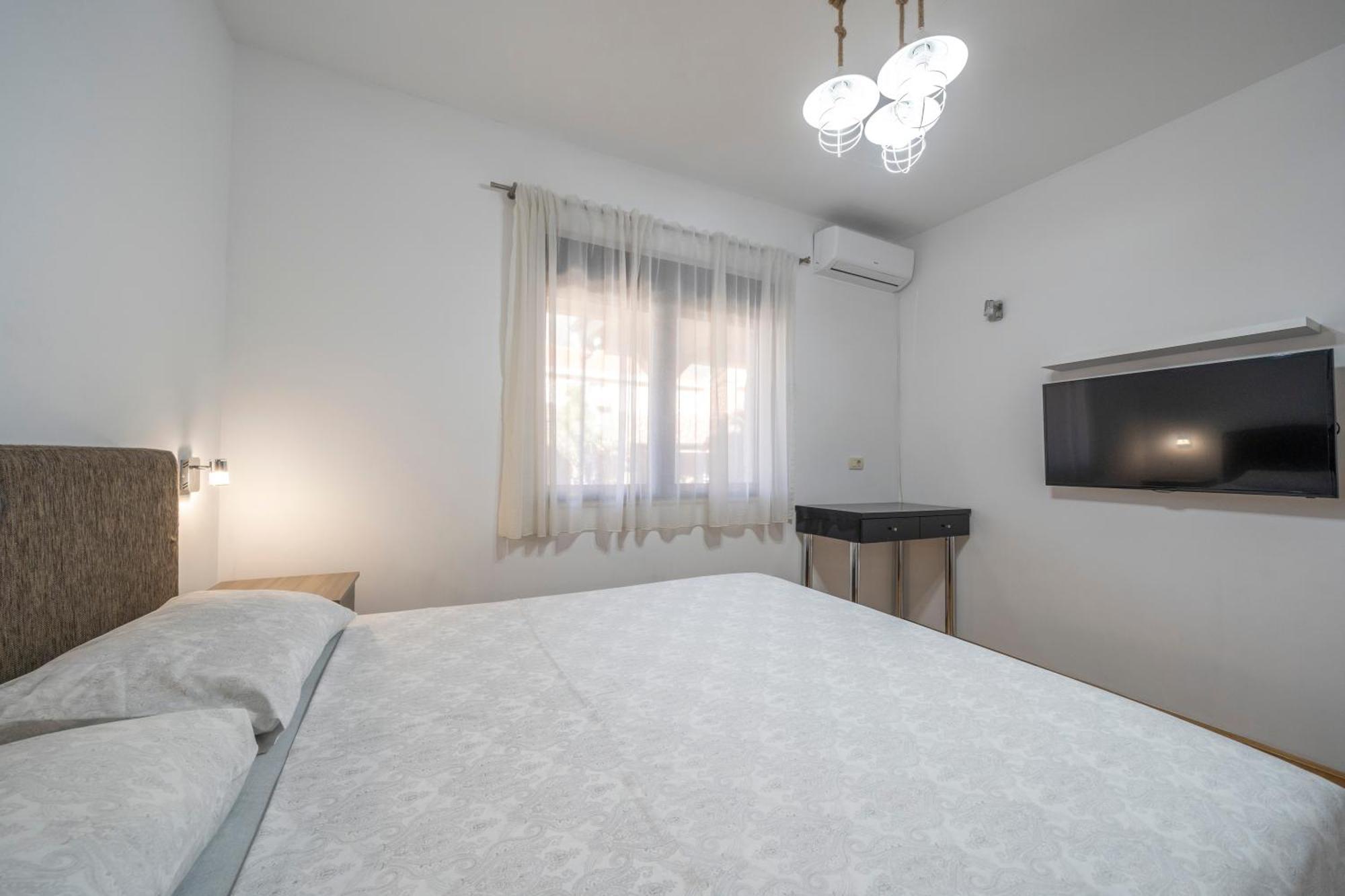 Apartments Milunovic Kotor Exterior photo